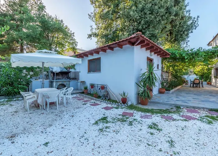 Vasilia 斯卡拉伯塔麦斯